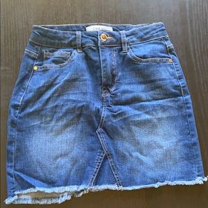 Stretchy jean skirt
